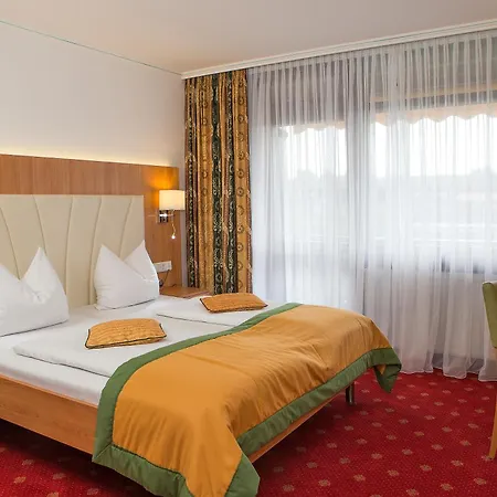 Johannesbad Thermalhotel Ludwig Thoma 4* 巴特法兴格